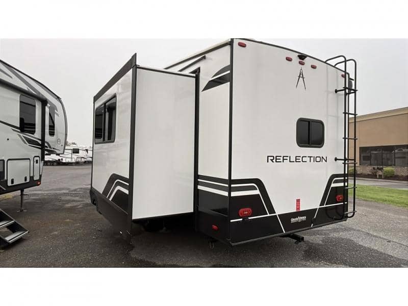 2026 Grand Design 2026 Grand Design Reflection 150 Series - thumbnail 6