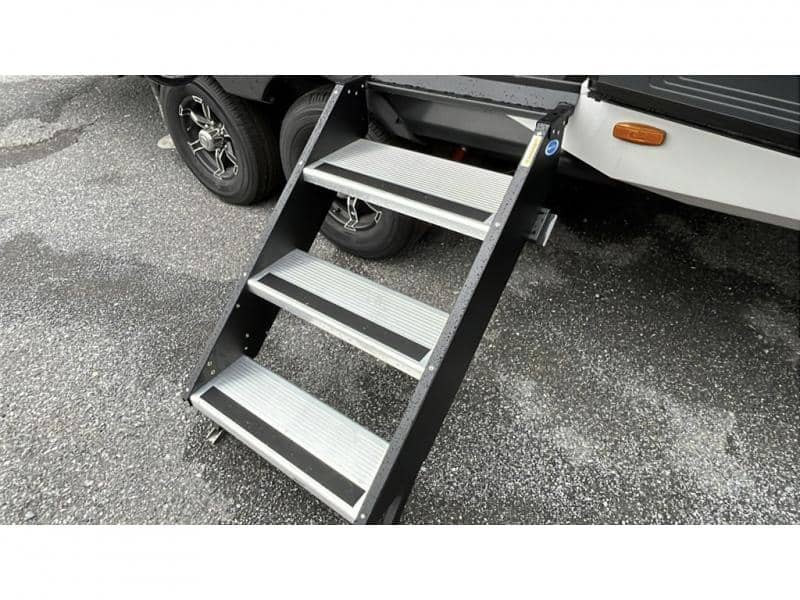 2026 Grand Design 2026 Grand Design Reflection 150 Series - thumbnail 11