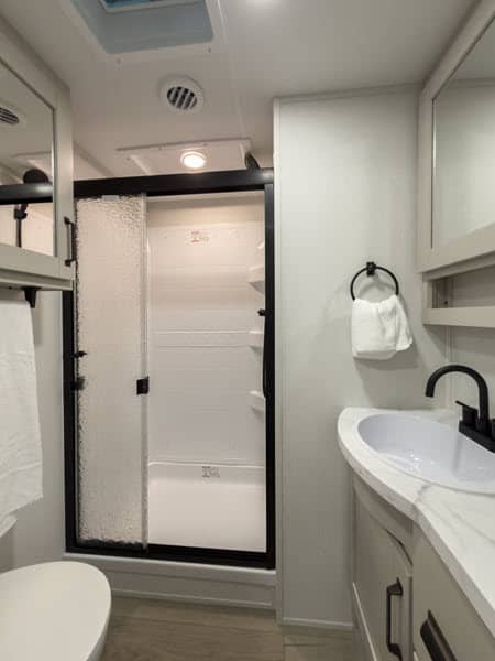 2026 Grand Design 2026 Grand Design Reflection 150 Series - thumbnail 26