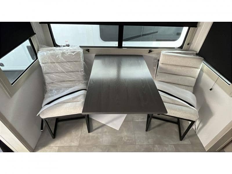 2025 Grand Design 2025 Grand Design Solitude - thumbnail 22