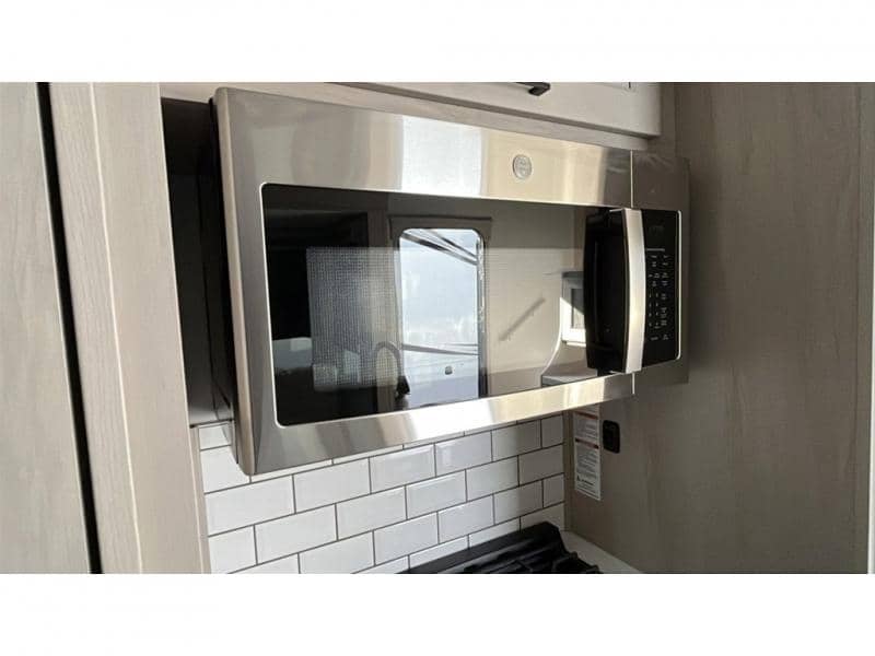 2025 Grand Design 2025 Grand Design Solitude - thumbnail 24