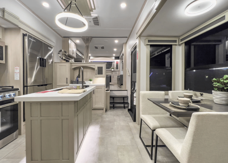 2025 Grand Design 2025 Grand Design Solitude - thumbnail 33