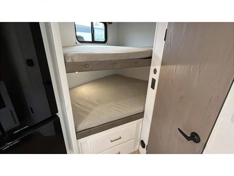 2026 Grand Design 2026 Grand Design Transcend One - thumbnail 14