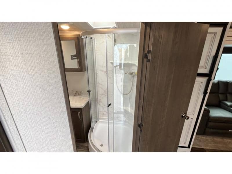 2021 Keystone RV 2021 Keystone RV Cougar Half Ton - thumbnail 17