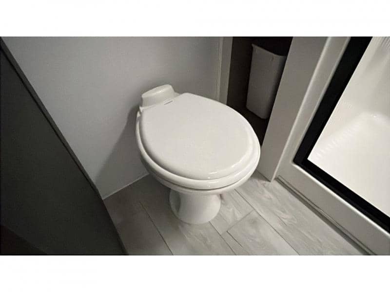 2025 Keystone RV 2025 Keystone RV Montana - thumbnail 20