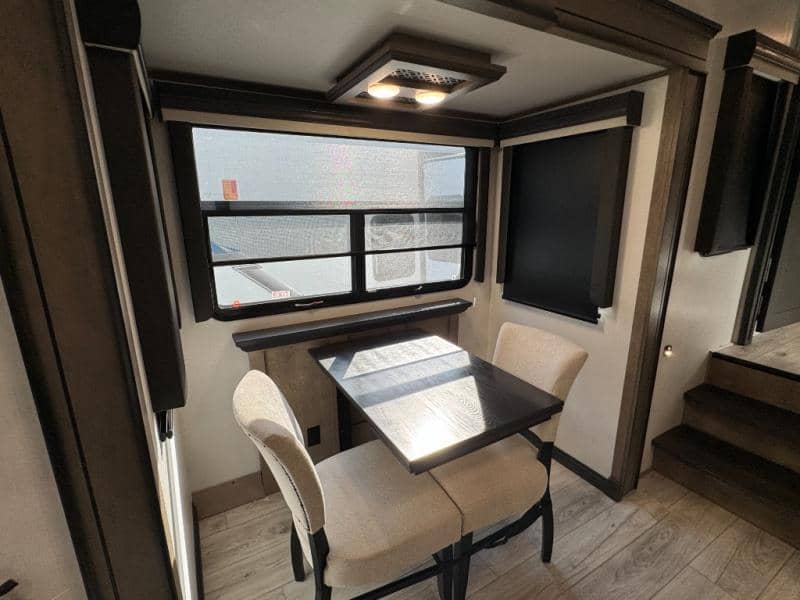 2024 Keystone RV 2024 Keystone RV Montana - thumbnail 16