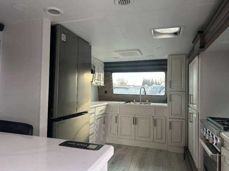 2026 Keystone RV 2026 Keystone RV Montana - thumbnail 5