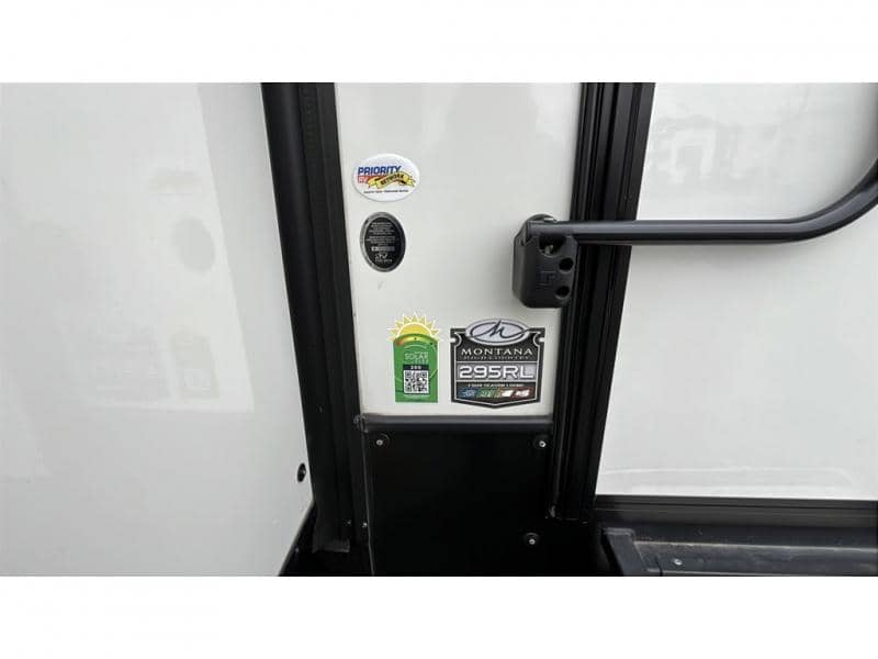 2024 Keystone RV 2024 Keystone RV Montana High Country - thumbnail 21