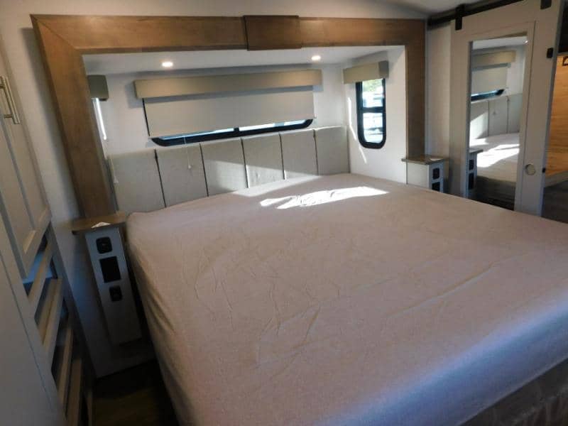 2025 Alliance RV 2025 Alliance RV Avenue - thumbnail 18