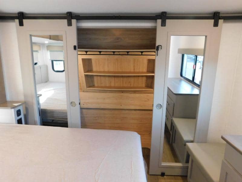 2025 Alliance RV 2025 Alliance RV Avenue - thumbnail 19