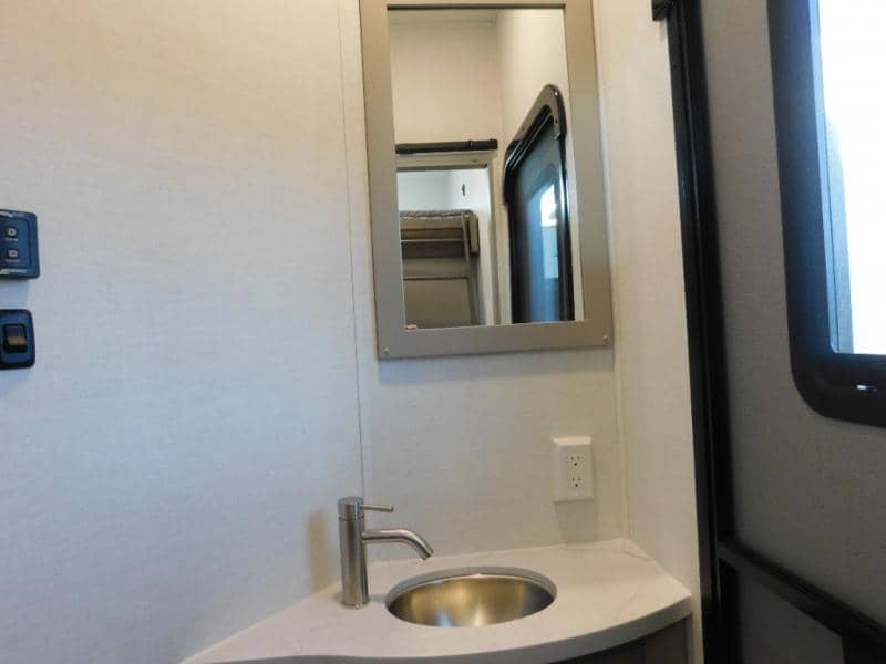 2025 Alliance RV 2025 Alliance RV Avenue - thumbnail 22