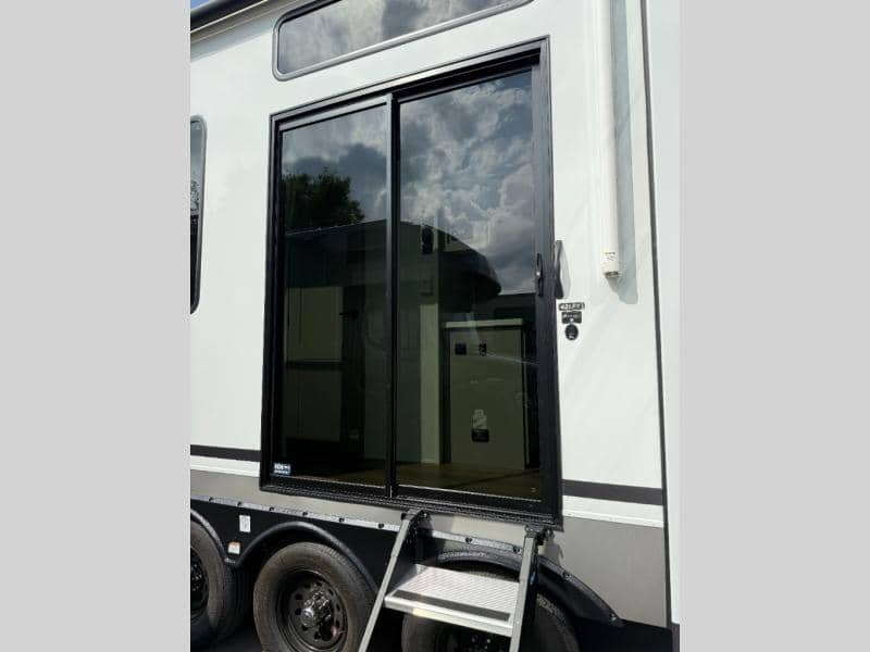 2026 Alliance RV 2026 Alliance RV Benchmark - thumbnail 13