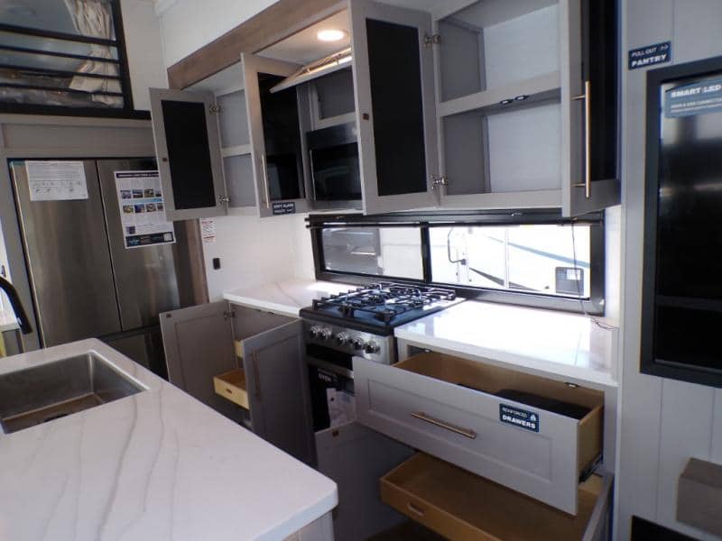 2026 Alliance RV 2026 Alliance RV Benchmark - thumbnail 23