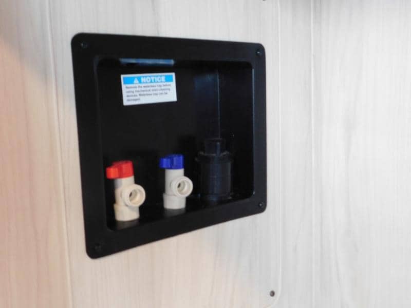 2025 Alliance RV 2025 Alliance RV Valor - thumbnail 34