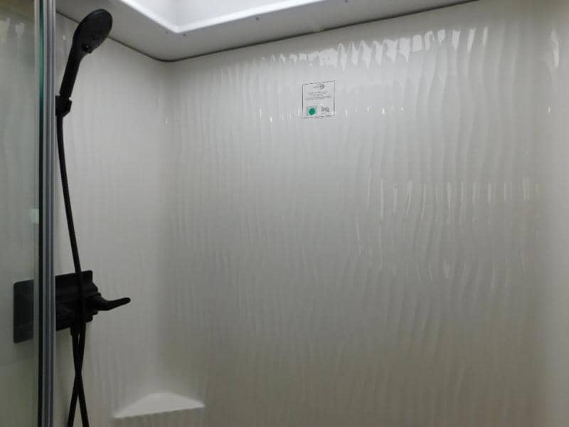 2025 Alliance RV 2025 Alliance RV Valor - thumbnail 43