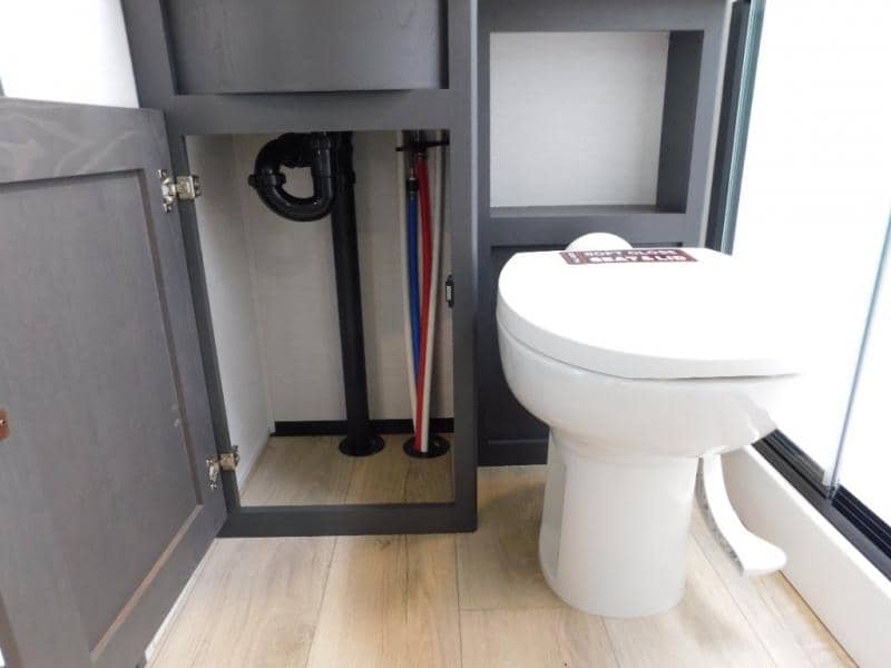 2025 Alliance RV 2025 Alliance RV Valor - thumbnail 45