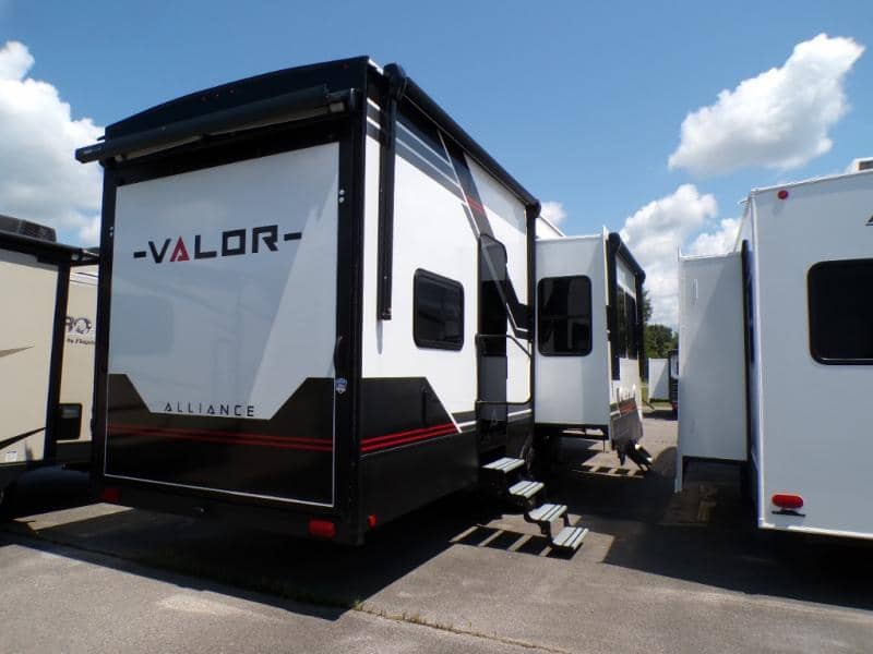2026 Alliance RV 2026 Alliance RV Valor - thumbnail 5