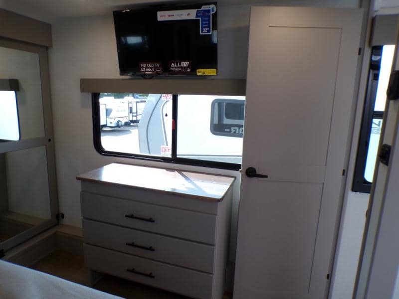 2026 Alliance RV 2026 Alliance RV Valor - thumbnail 39