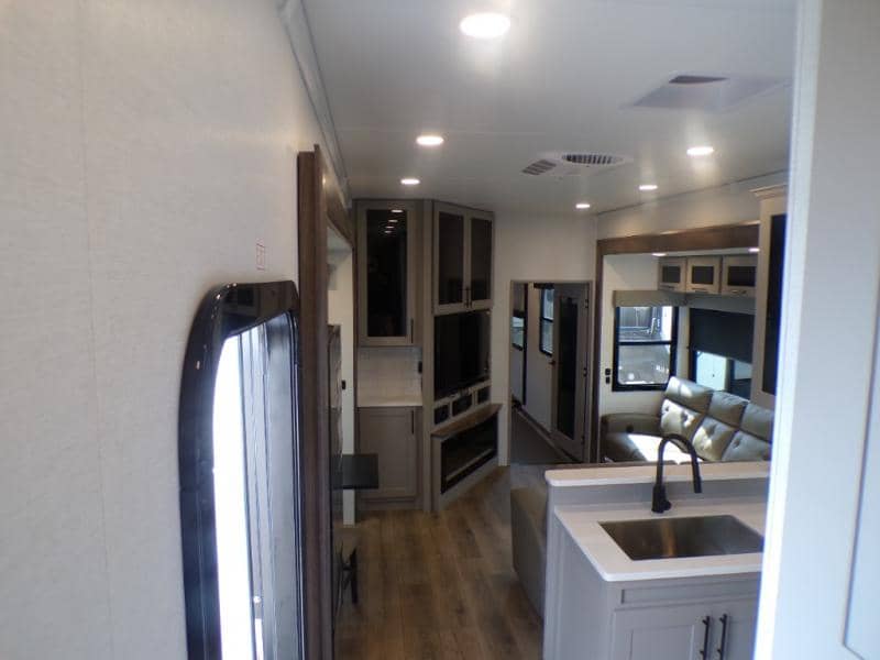 2026 Alliance RV 2026 Alliance RV Valor - thumbnail 15