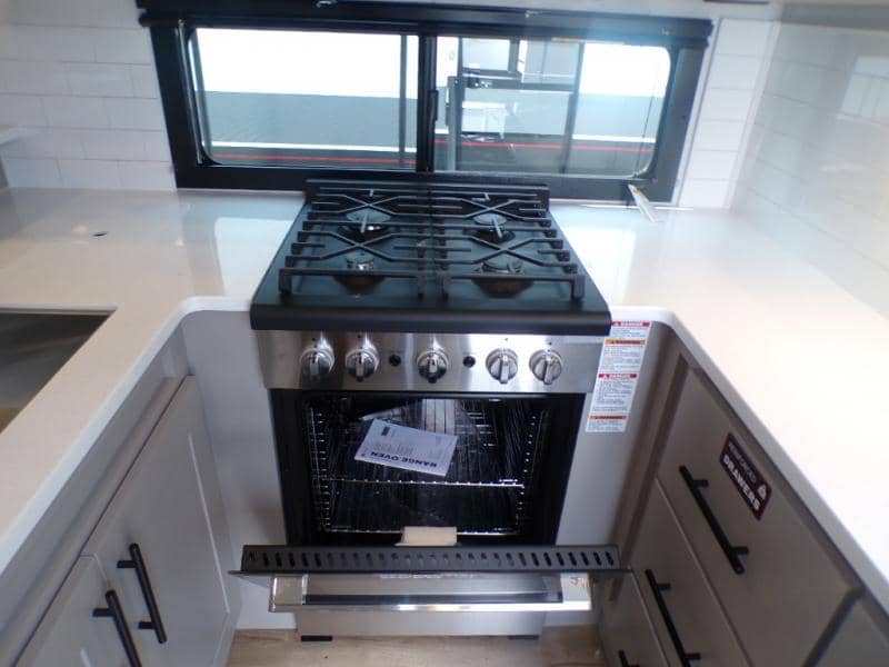 2026 Alliance RV 2026 Alliance RV Valor - thumbnail 28