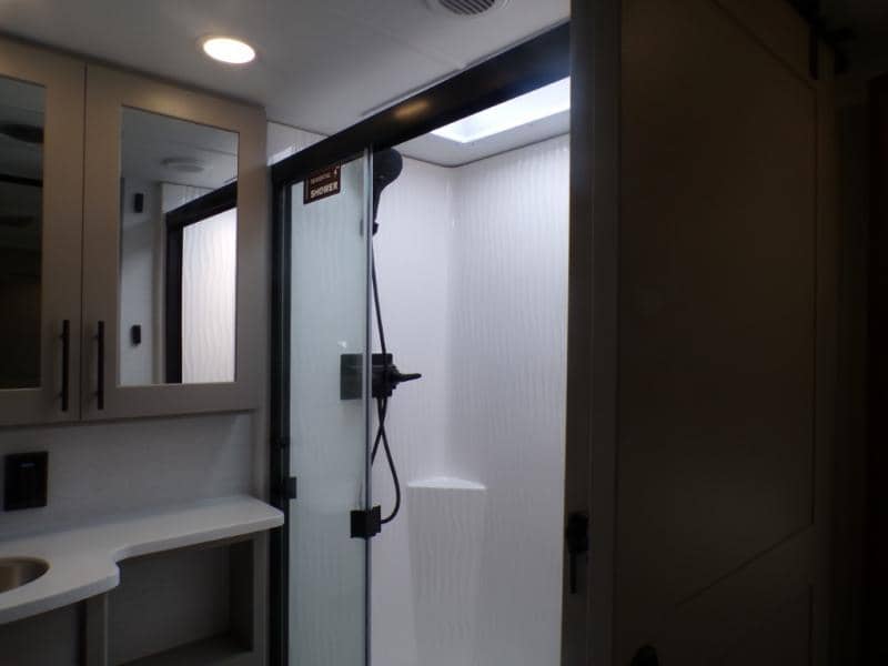 2026 Alliance RV 2026 Alliance RV Valor - thumbnail 49