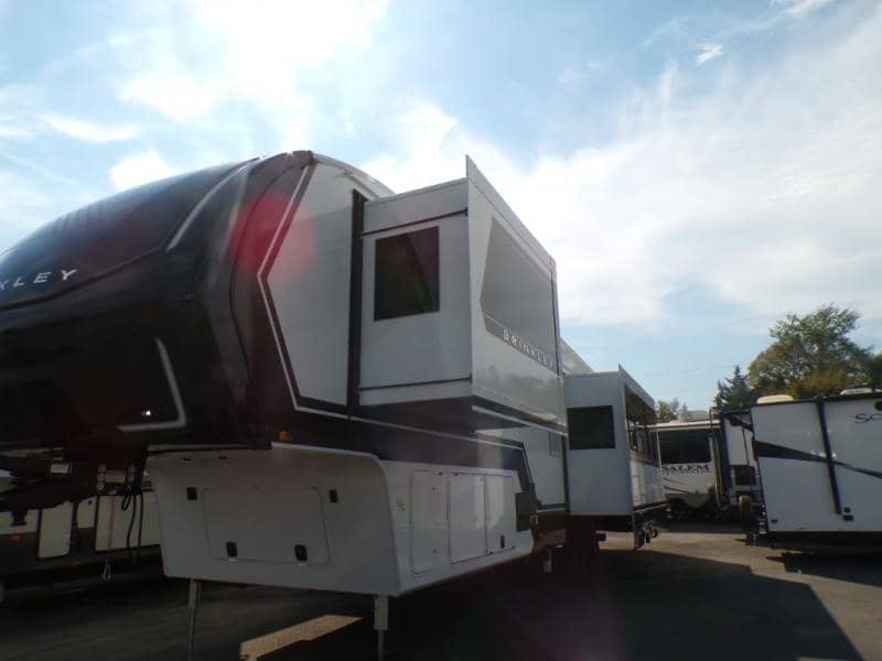 2025 Brinkley RV 2025 Brinkley RV Model Z - thumbnail 4