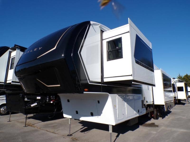 2026 Brinkley RV 2026 Brinkley RV Model Z - thumbnail 3
