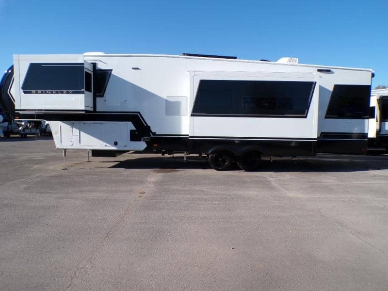 2026 Brinkley RV 2026 Brinkley RV Model Z - thumbnail 4