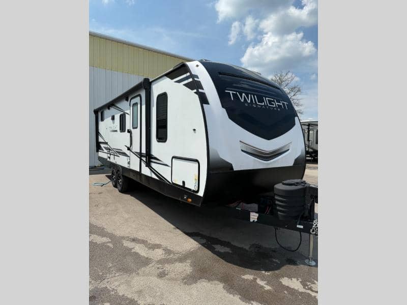 2024 Cruiser RV 2024 Cruiser RV Twilight Signature - thumbnail 1