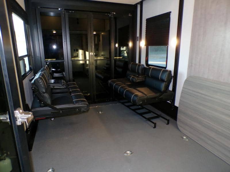 2023 Dutchmen 2023 Dutchmen Voltage - thumbnail 26