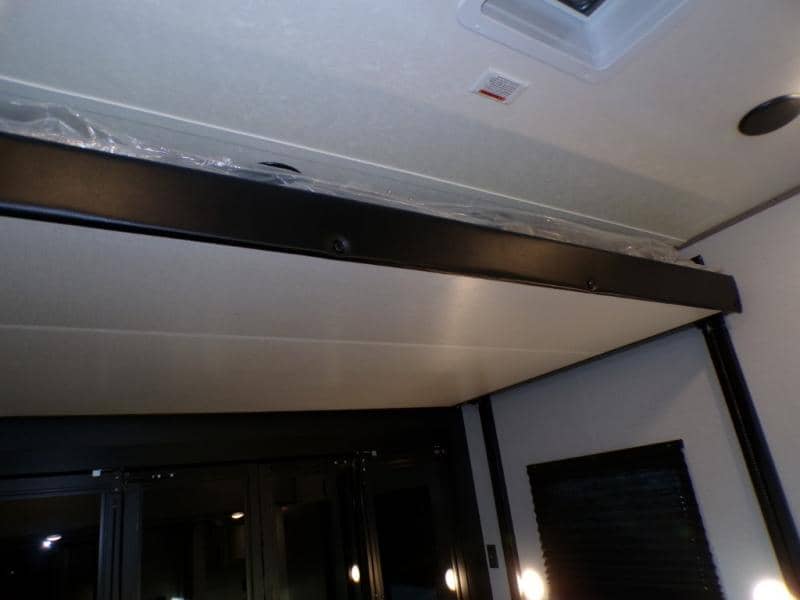 2023 Dutchmen 2023 Dutchmen Voltage - thumbnail 27