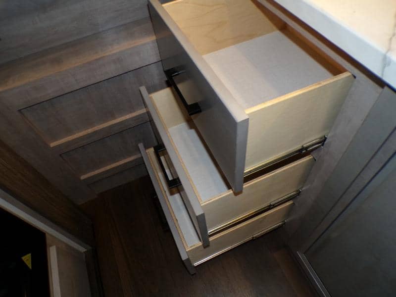 2023 Dutchmen 2023 Dutchmen Voltage - thumbnail 35