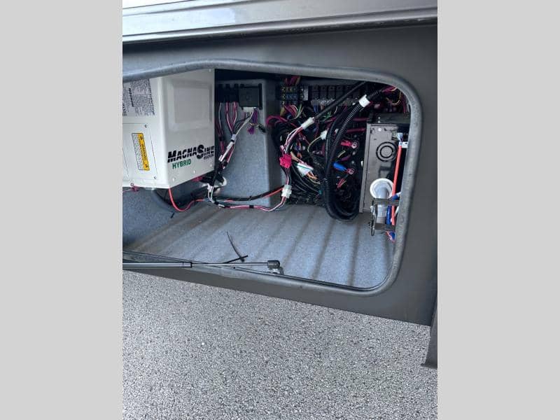 2025 Dynamax 2025 Dynamax DX3 - thumbnail 15