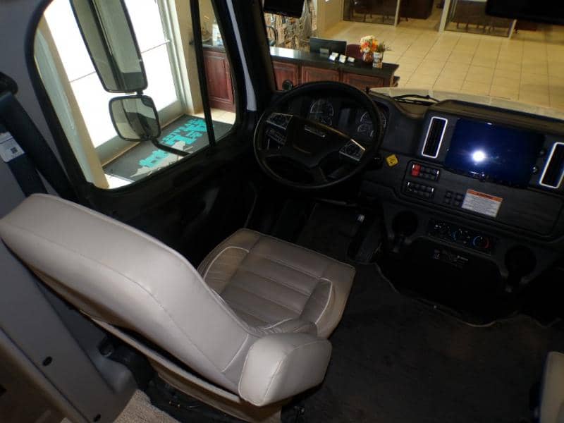 2025 Dynamax 2025 Dynamax DX3 - thumbnail 16