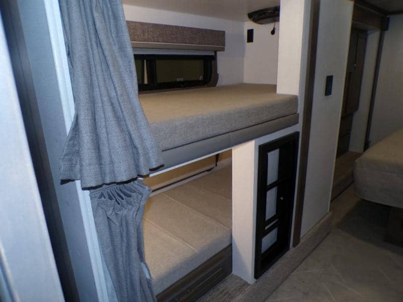 2025 Dynamax 2025 Dynamax DX3 - thumbnail 30