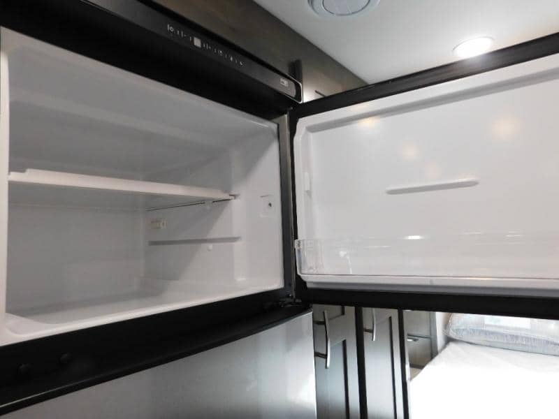 2025 Dynamax 2025 Dynamax Isata 5 - thumbnail 18