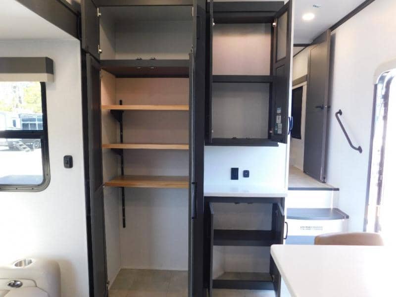 2025 Forest River 2025 Forest River Flagstaff Classic - thumbnail 10