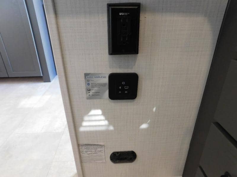 2025 Forest River 2025 Forest River Flagstaff Classic - thumbnail 13