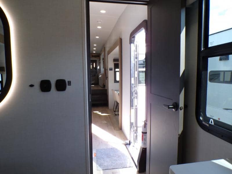 2026 Forest River 2026 Forest River Flagstaff Classic - thumbnail 19