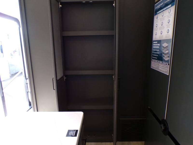 2026 Forest River 2026 Forest River Flagstaff Classic - thumbnail 40