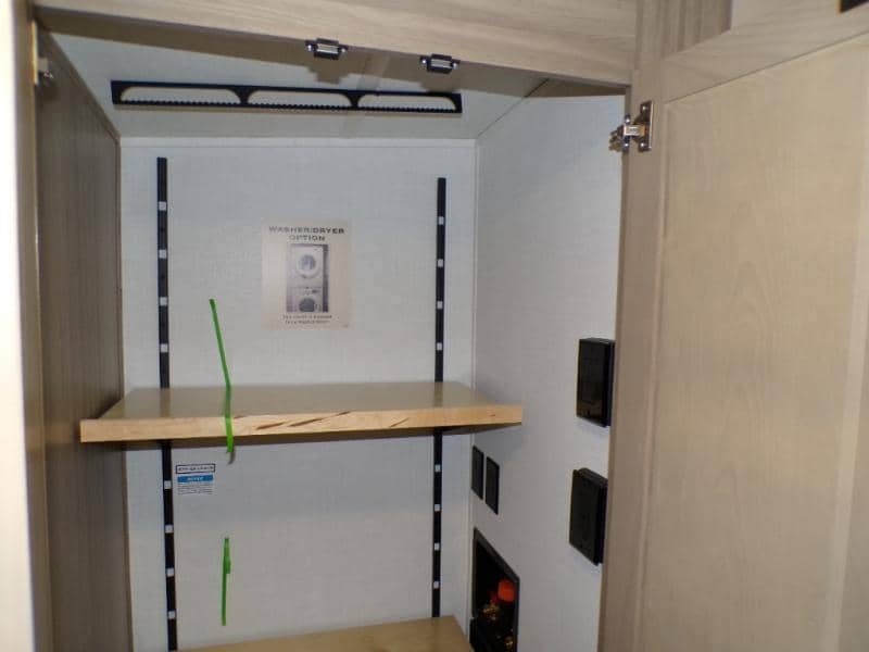 2026 Forest River 2026 Forest River Flagstaff Classic - thumbnail 65