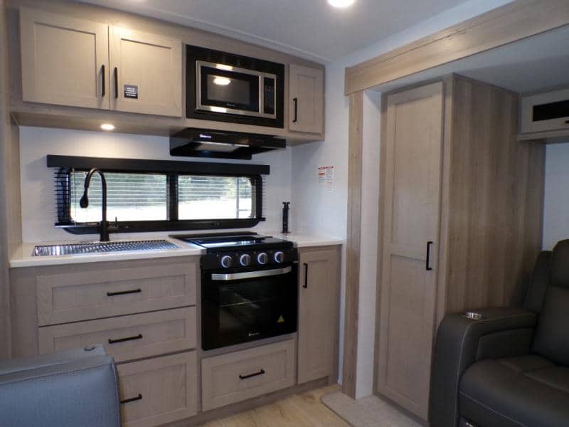 2026 Forest River 2026 Forest River Flagstaff Micro Lite - thumbnail 16