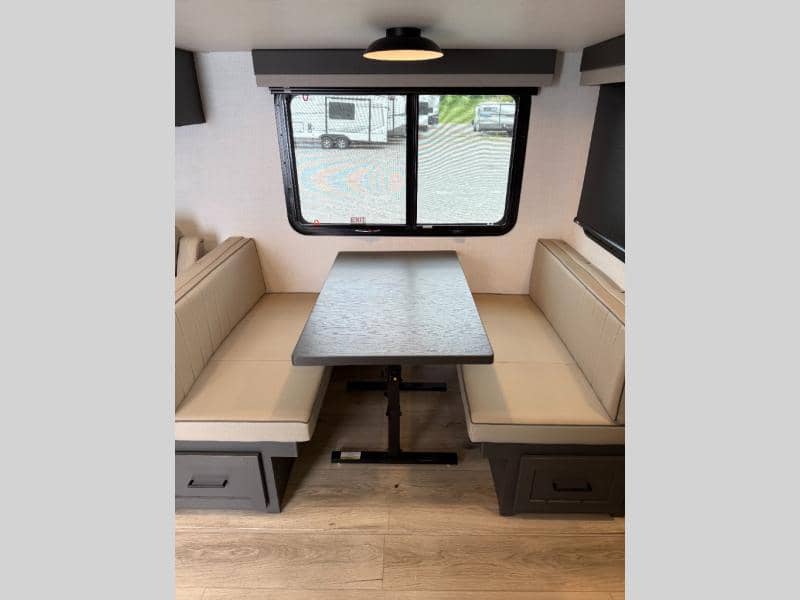 2026 Forest River 2026 Forest River Flagstaff Super Lite - thumbnail 34