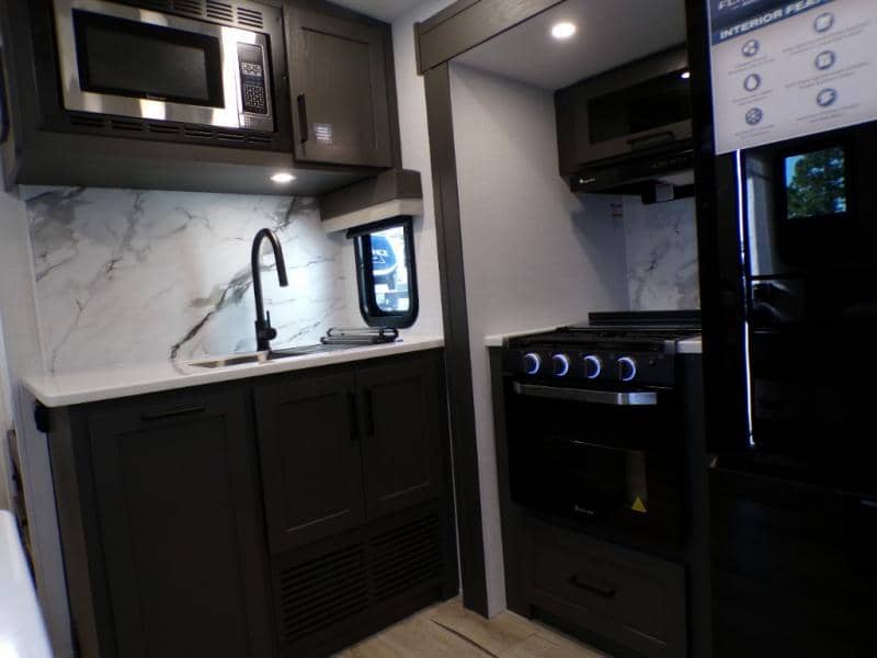 2026 Forest River 2026 Forest River Flagstaff Super Lite - thumbnail 28