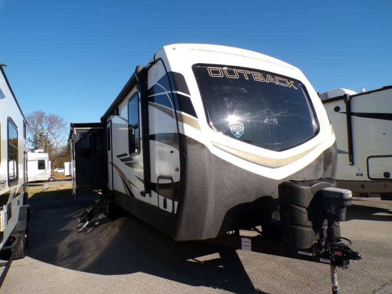 2022 Keystone RV 2022 Keystone RV Outback - thumbnail 1