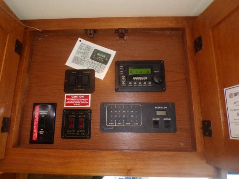 2014 Tiffin 2014 Tiffin Allegro Red - thumbnail 19