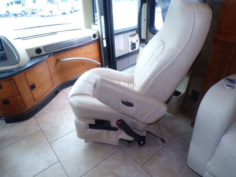 2014 Tiffin 2014 Tiffin Allegro Red - thumbnail 26