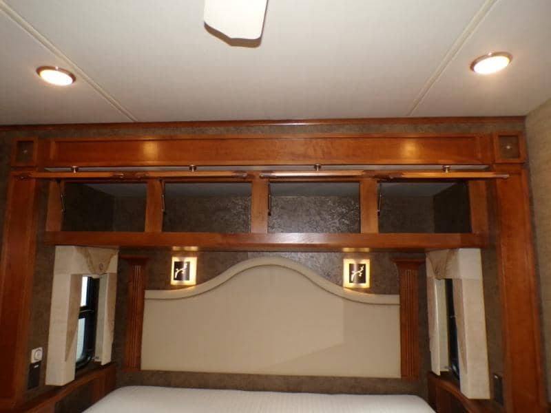 2014 Tiffin 2014 Tiffin Allegro Red - thumbnail 63