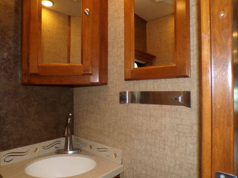 2014 Tiffin 2014 Tiffin Allegro Red - thumbnail 69