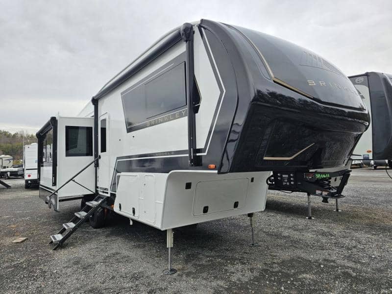 2026 Brinkley RV 2026 Brinkley RV Model Z - thumbnail 1
